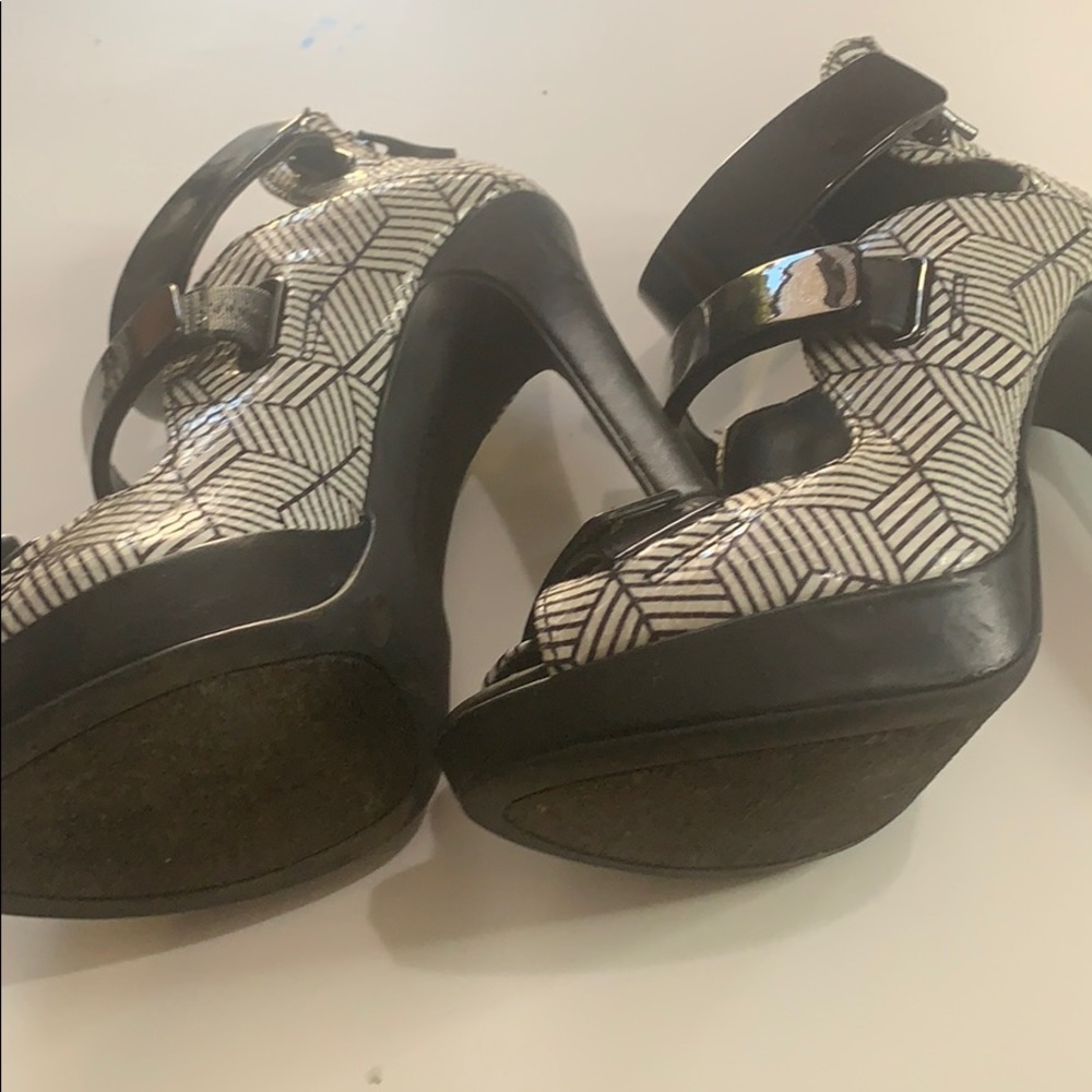 BCBGeneration Shoes - Picture 3 of 5